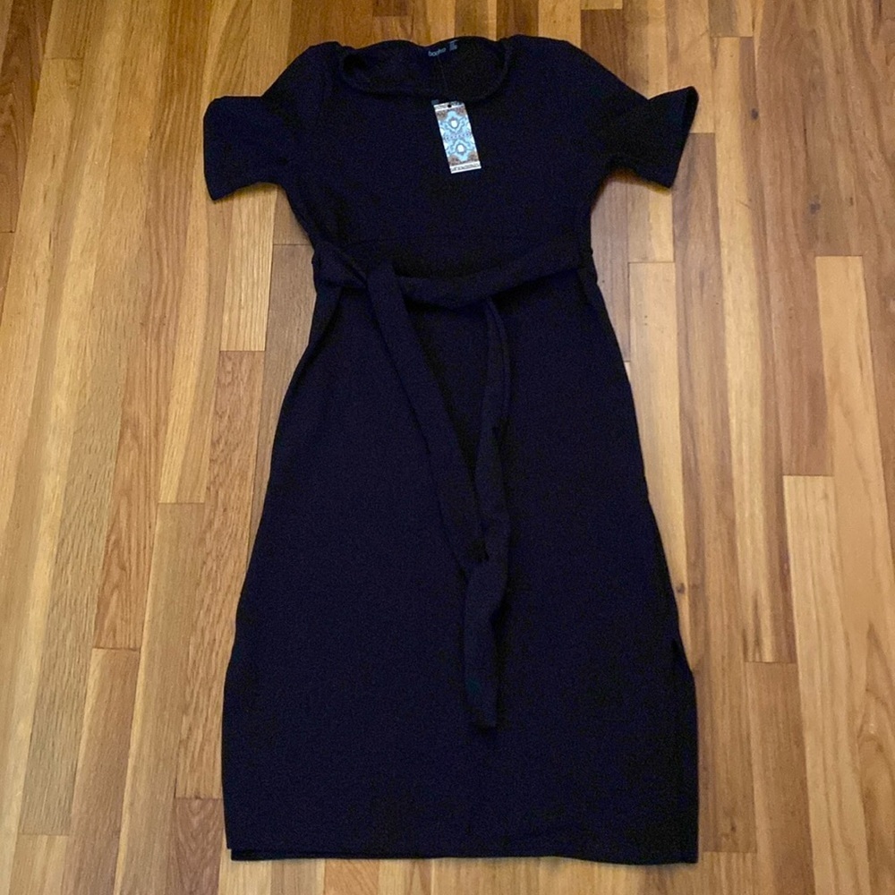 NWT Boohoo Women’s Black Tie Front T-Shirt Dress Size 10